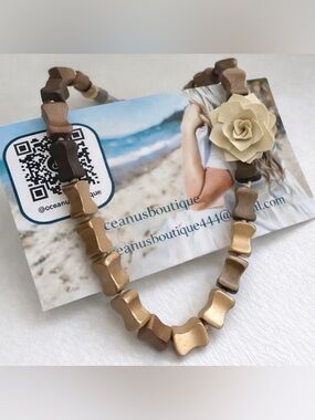 Artisan bohemian wood rose necklace